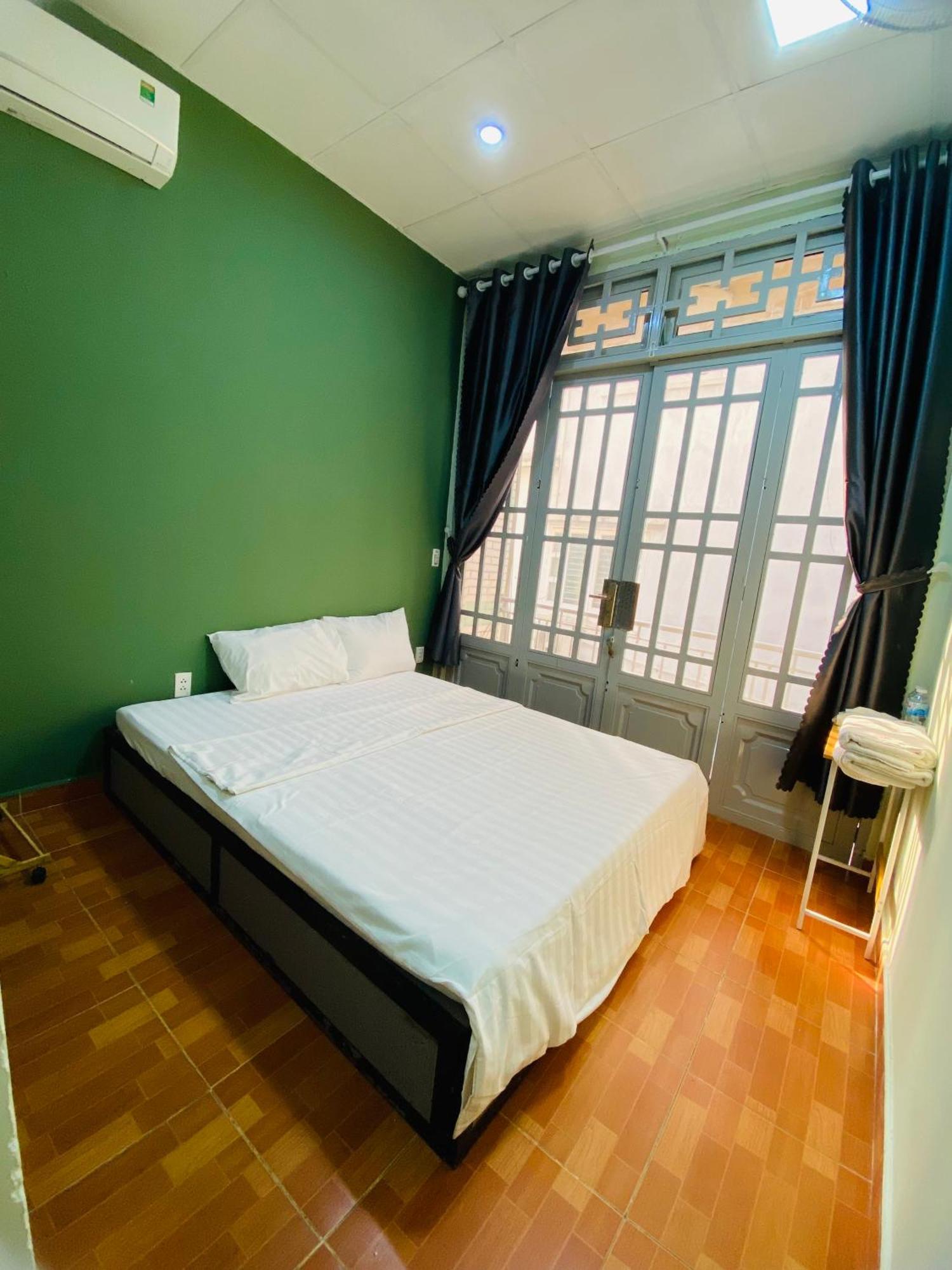 Khách sạn hẻo lánh Tokyo TP. Hồ Chí Minh